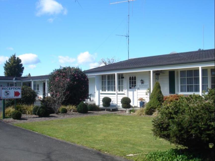 كامبريدج Colonial Court Motel المظهر الخارجي الصورة