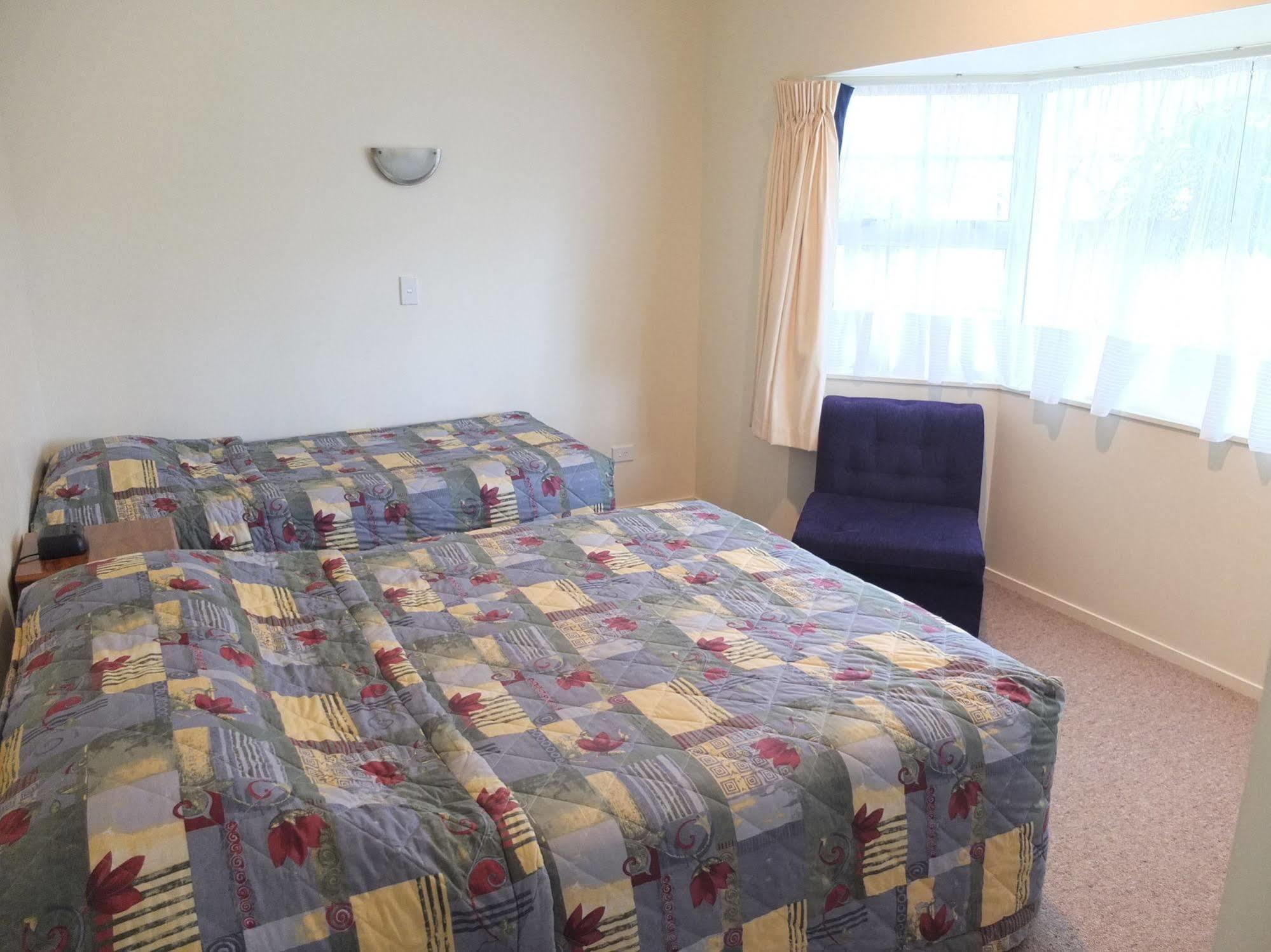 كامبريدج Colonial Court Motel المظهر الخارجي الصورة