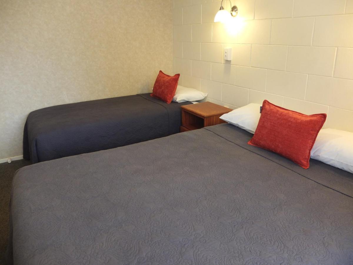 كامبريدج Colonial Court Motel المظهر الخارجي الصورة